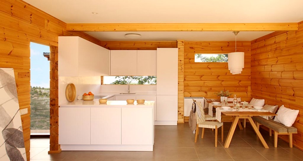 интерьер кухни в деревянном доме3